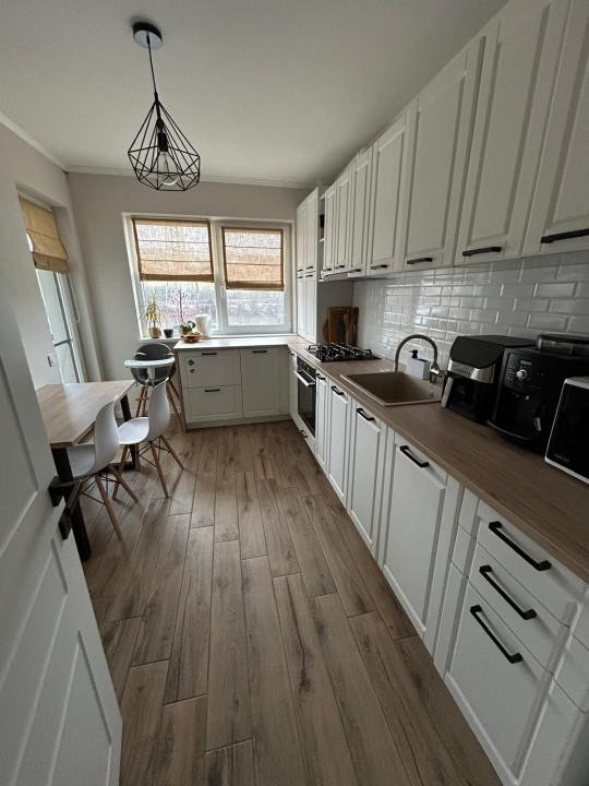 Apartament 3 camere, 65mp, balcon 10mp, parcare, Apahida