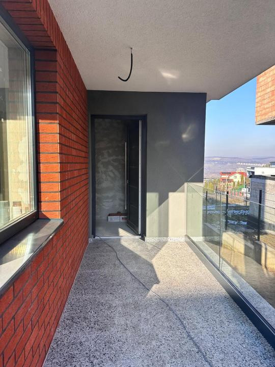 Duplex modern, 2 unități locative, 180 mp utili fiecare, teren 540mp, VIVO 