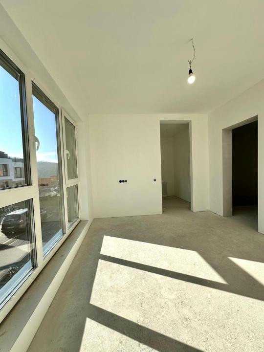 Duplex modern, 2 unități locative, 180 mp utili fiecare, teren 540mp, VIVO 