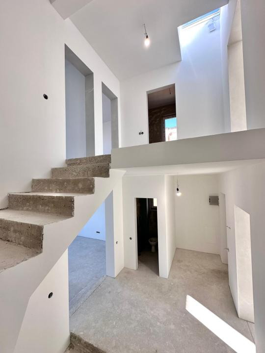 Duplex modern, 2 unități locative, 180 mp utili fiecare, teren 540mp, VIVO 
