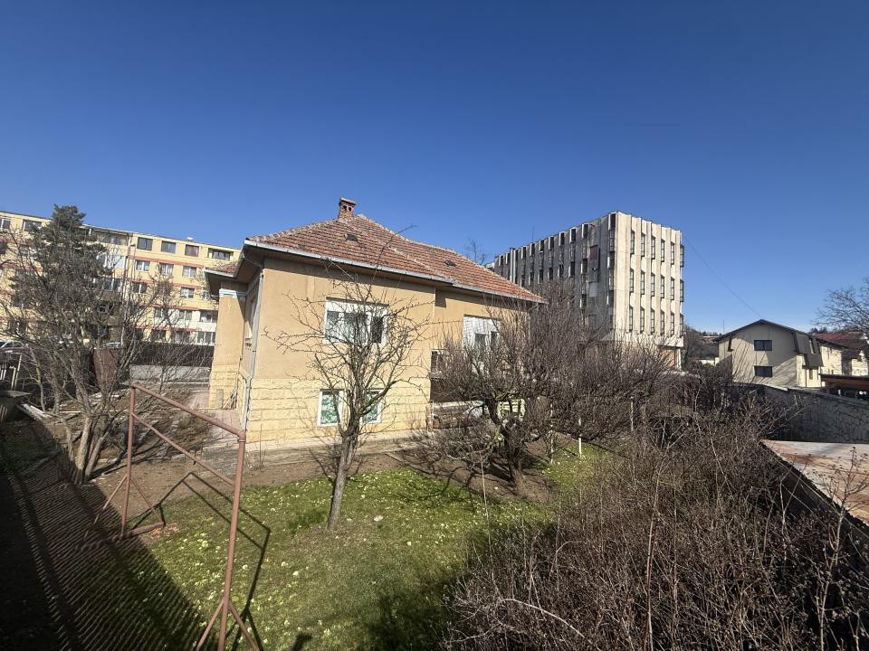 Casă individuală în Grigorescu, teren generos, deschidere amplă, TOP