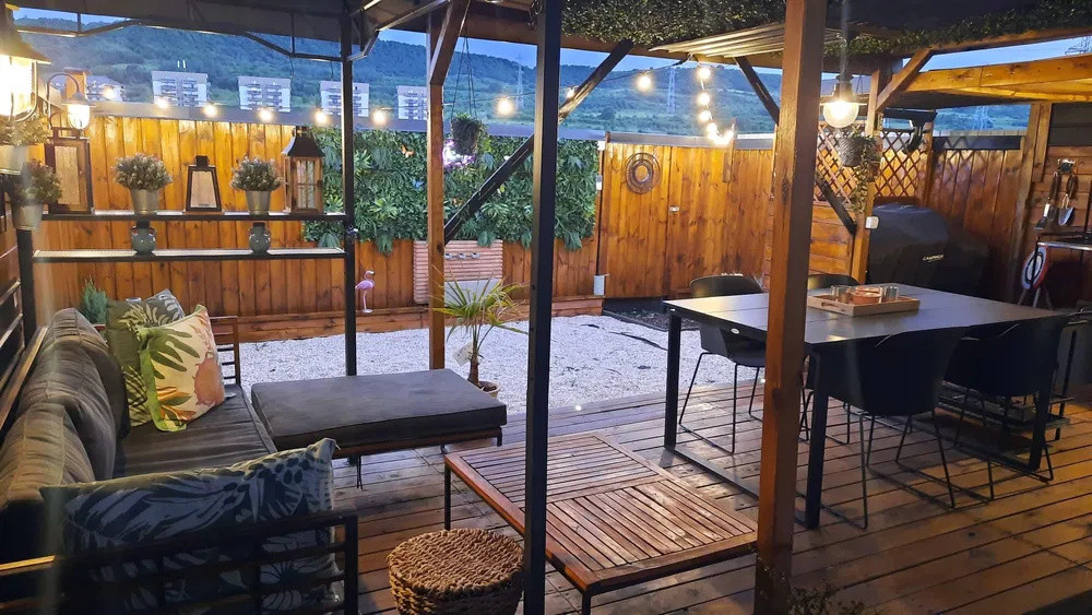 Casă înșiruită, 83mp utili, 4 camere, zona Sesul de Sus