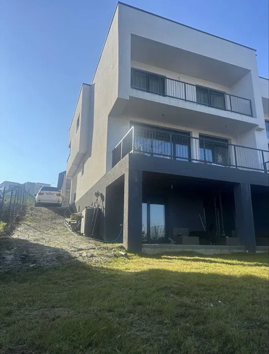 Duplex modern | mobilat | 5 camere | VIVO