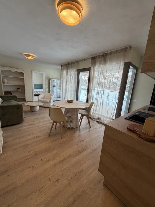 Apartament 3 camere, 2 bai, 70mp, balcon 10mp, bloc nou, Borhanci