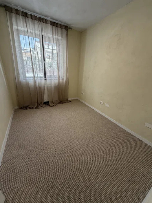 Apartament 3 camere, 2 bai, 70mp, balcon 10mp, bloc nou, Borhanci