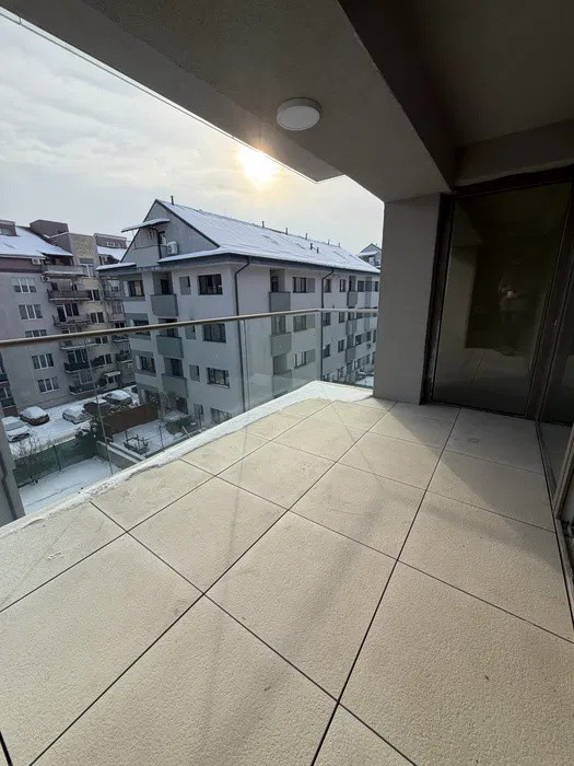 Apartament semifinisat, 3 camere, 70mp, 10mp balcon, Borhanci