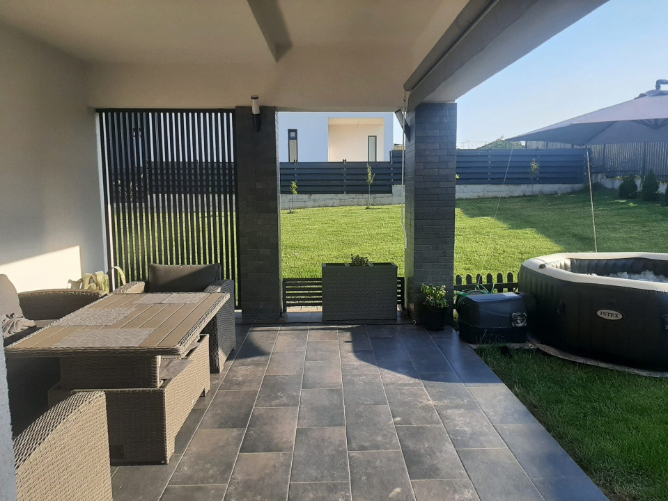 Casă complet mobilată și utilată, independentă energetic Dezmir 