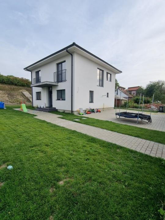 Casă unifamilială la cheie, Jucu de Sus, la 20 minute de Cluj-Napoca