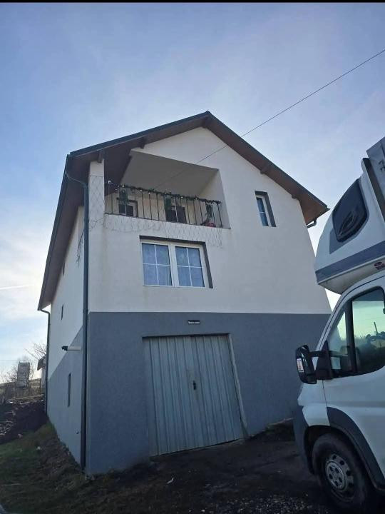 Casă individuală D+P+M, 170mp utili, 508mp teren, Câmpenești 