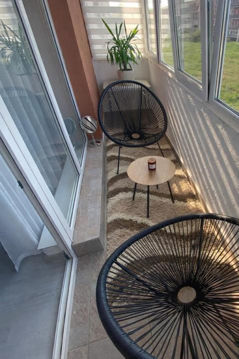 Apartament 2 camere 54mp Floresti - str Eroilor - parcare cu CF