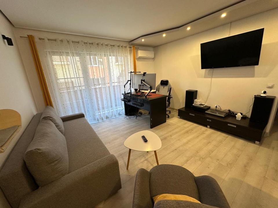 Apartament 2 camere 54mp Floresti - str Eroilor - parcare cu CF