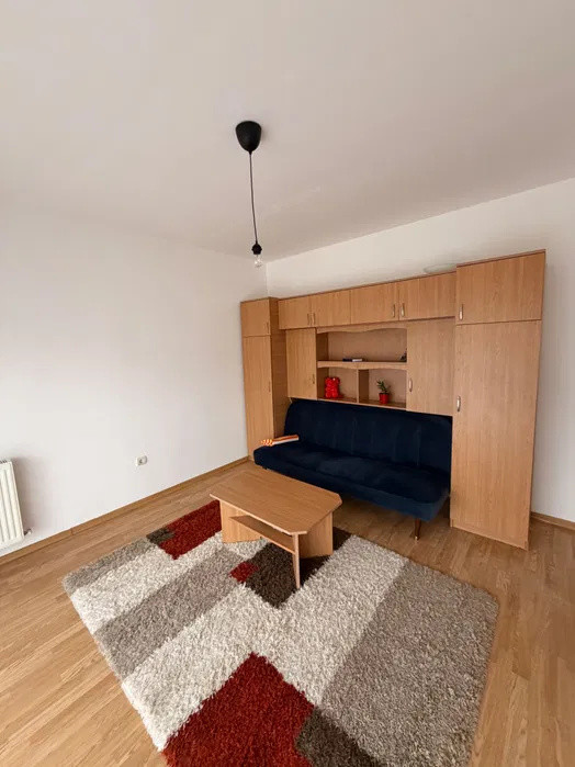 Apartament 1 camera de 32mp plus balcon 8mp , zona : Floresti Porii