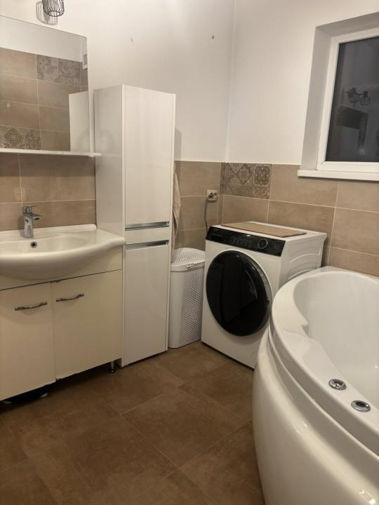 Casa tip duplex, mobilat, 4 camere, zona Tineretului