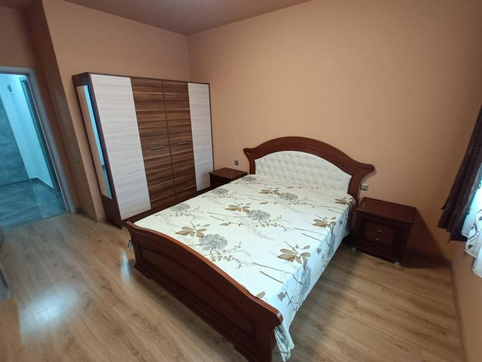Apartament 3 camere, parcare subterana, zona Garii
