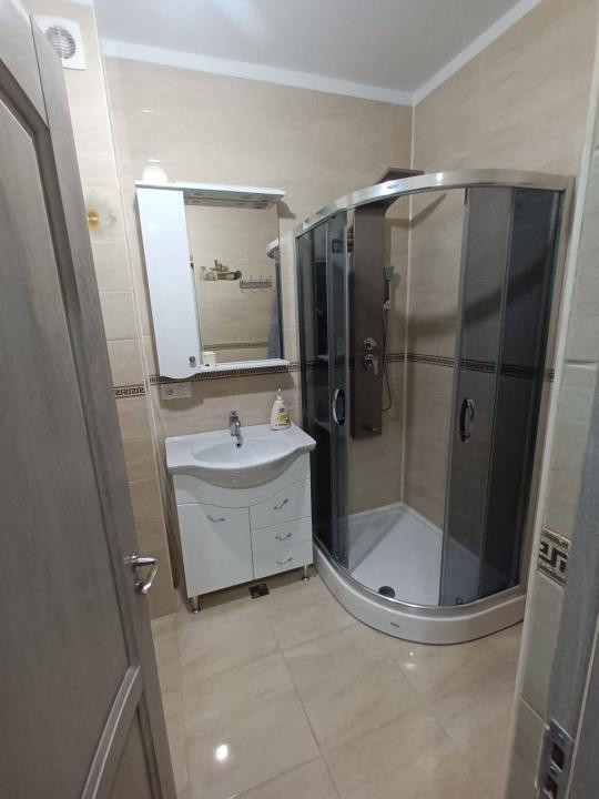 Apartament 3 camere, parcare subterana, zona Garii