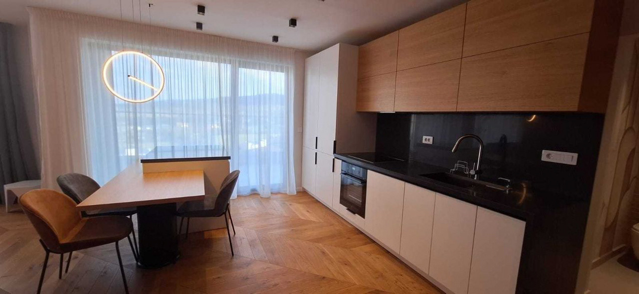 Apartament de lux cu 3 camere, pe două niveluri – Cartier Buna Ziua