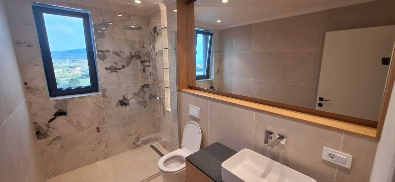 Apartament de lux cu 3 camere, pe două niveluri – Cartier Buna Ziua