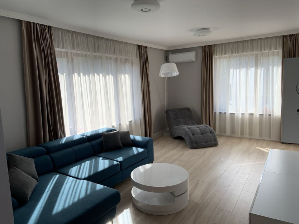 Casă individuală cu garaj , Zona Câmpului Cluj Napoca 