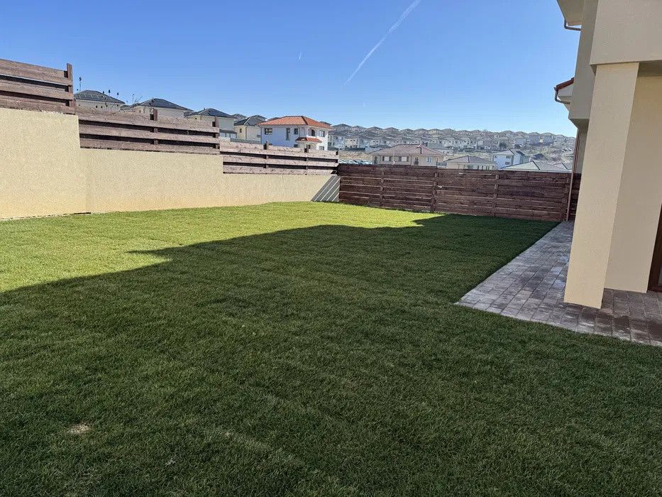 Casa cuplata/Duplex, 350mp teren, Dezmir