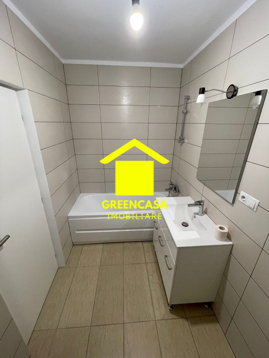 Apartament 2 camere, 38mp, balcon, parcare subterana, Calea Baciului