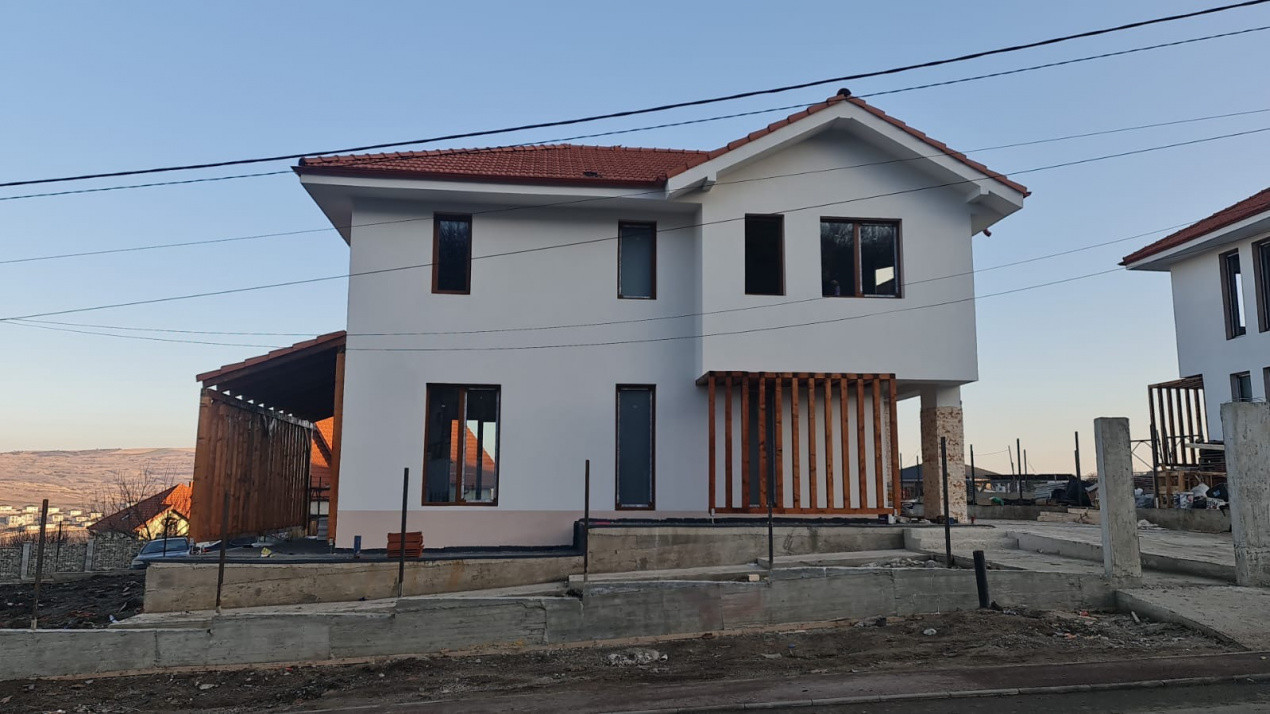 Casă individuală în Chinteni, nouă pe piața 