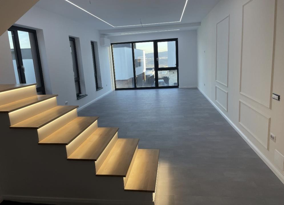 Duplex finisat de vânzare – Cartier Tineretului (Voroneț)