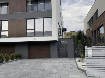 Duplex finisat de vânzare – Cartier Tineretului (Voroneț)