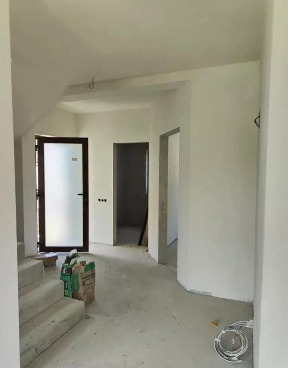 Duplex 4 camere, 380mp teren, Gilau