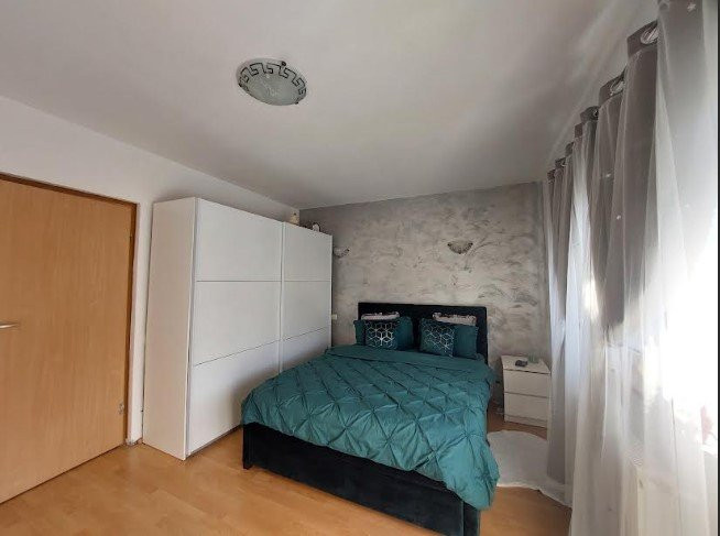 Duplex de vanzare, 96 mp utili, teren 378 mp, Gilau Vest