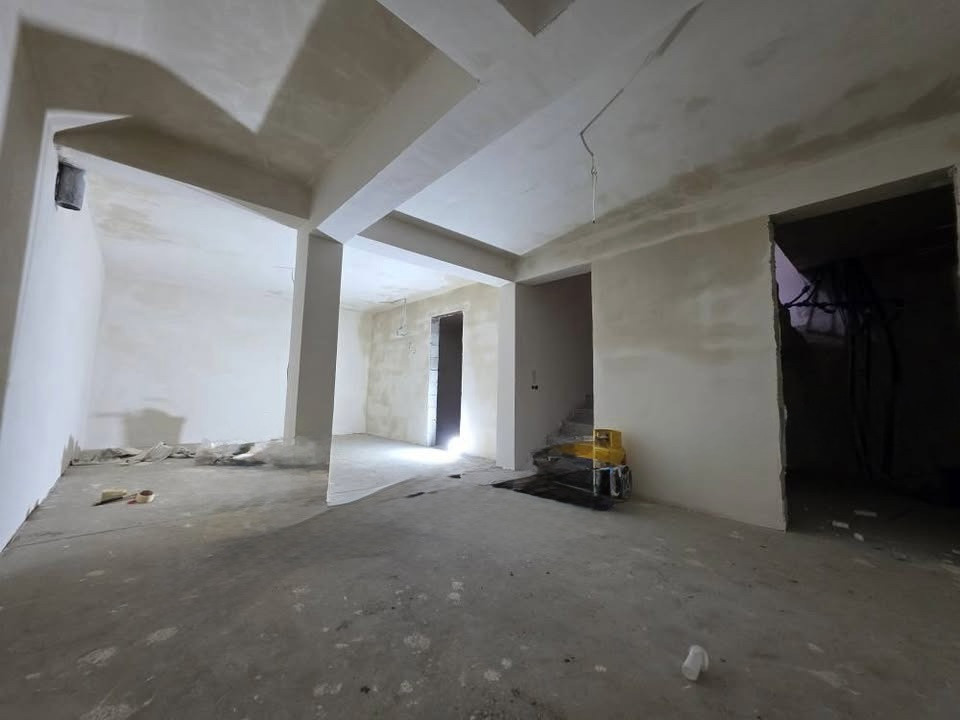 Duplex NZEB Dezmir, 180 mp + Subsol 50 mp, 300 mp teren, Panouri solare