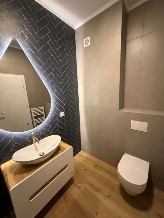 Apartament finisat cu parcare subterana , Eroilor.