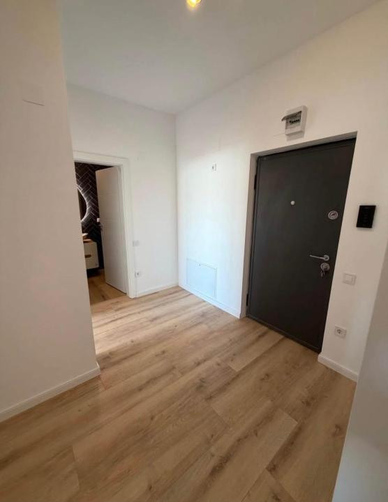 Apartament finisat cu parcare subterana , Eroilor.