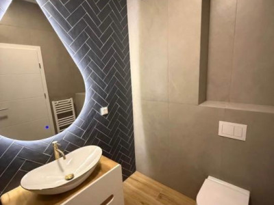 Apartament finisat cu parcare subterana , Eroilor.