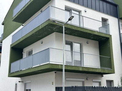 Apartament 3 camere  66m2 parcare.