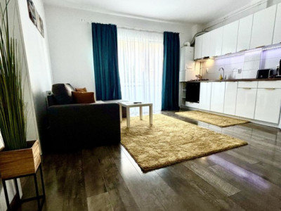 Vand apartament la cheie zona Teilor