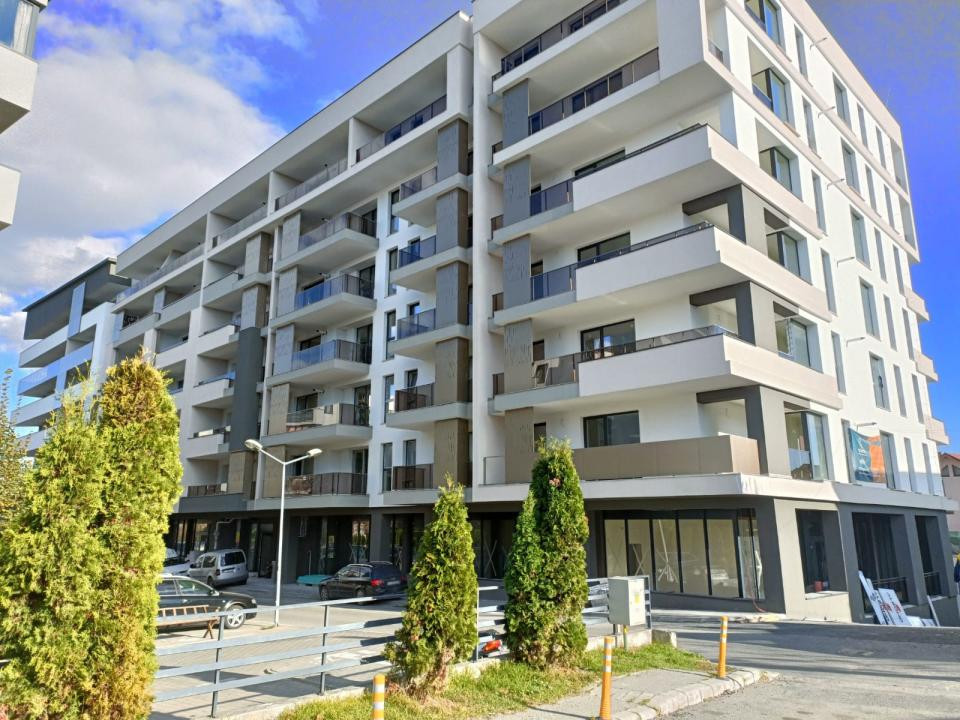 Apartament semifinisat, 3 camere, 2 băi, terasă 22,30mp, Între Lacuri 