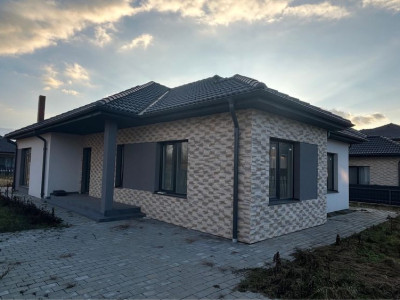 Casă pe un singur nivel în Jucu de Sus, locație excelentă, Cluj