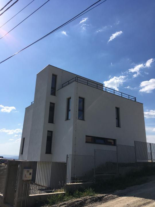 Proprietate exclusivistă, Design modern, View spectaculos, Dezmir