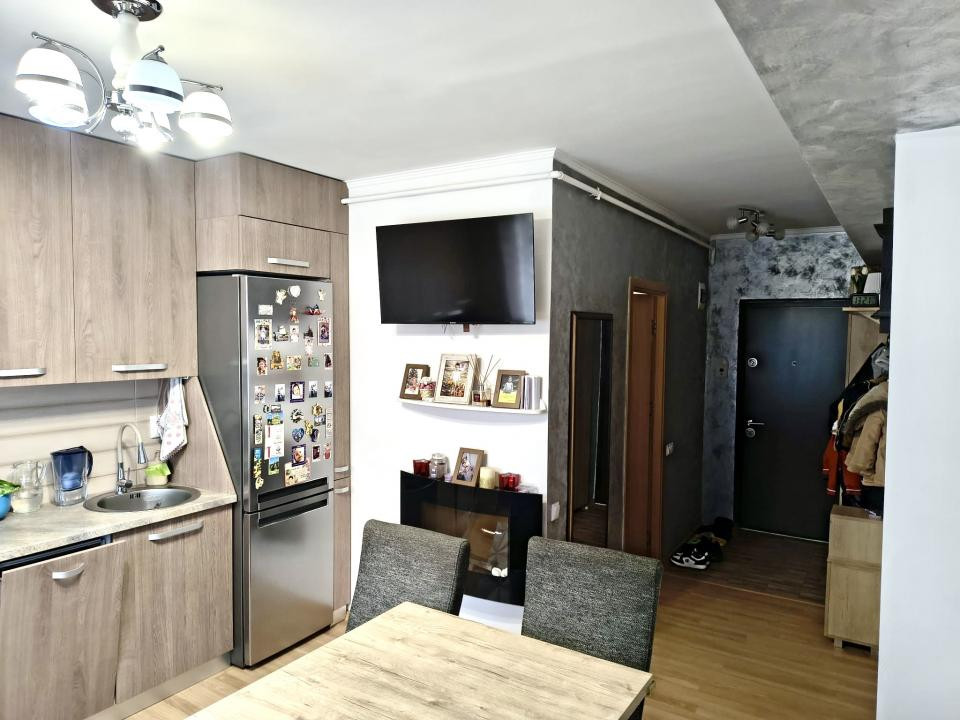Apartament 3 camere semidecomandat, 49 mp, parter, Baciu + parcare inclusă