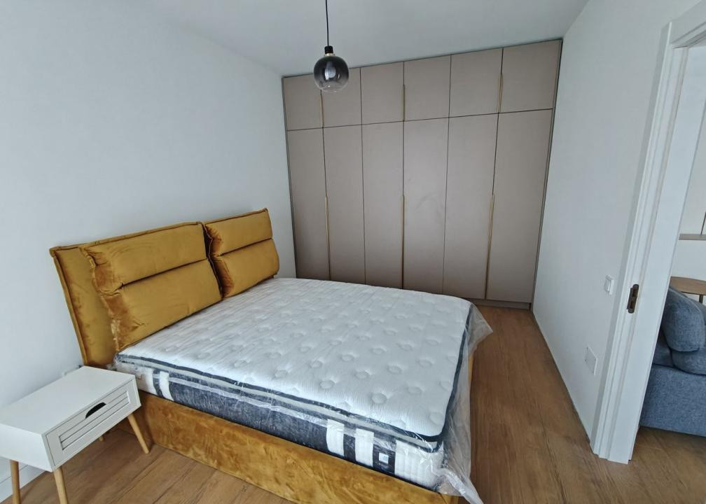 Apartament 2 camere / bloc 2026/strada Eroilor/ mobilat/ parcare