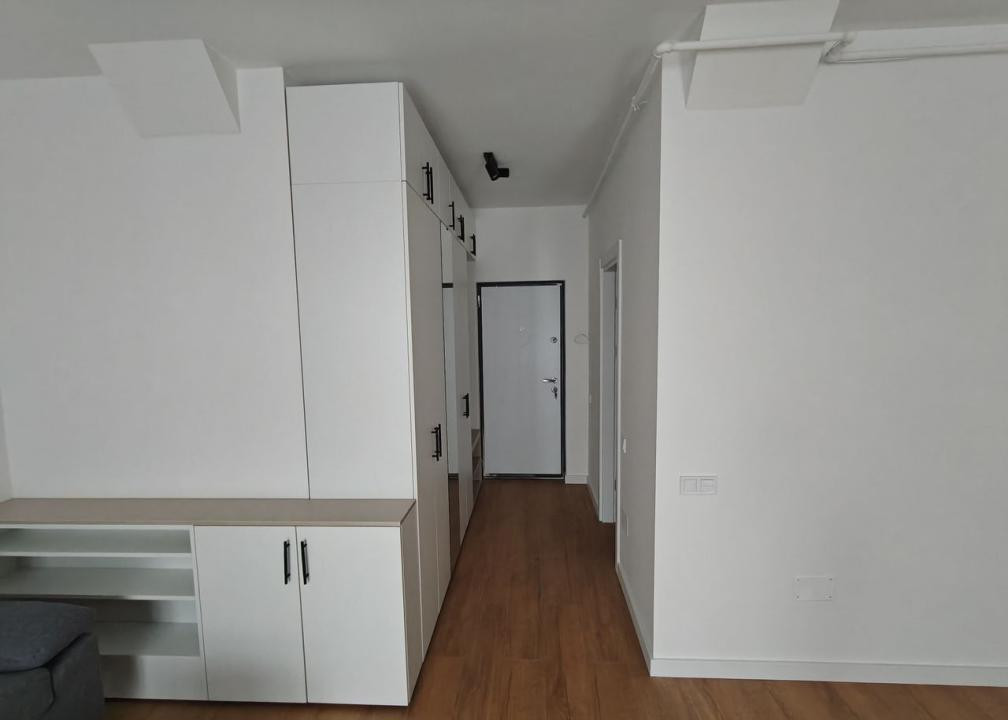 Apartament 2 camere / bloc 2026/strada Eroilor/ mobilat/ parcare