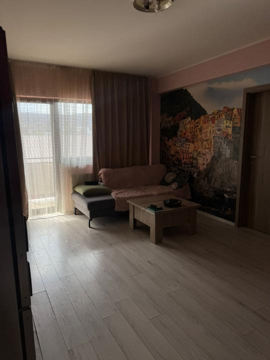 Apartament 3 camere zona Stejarului