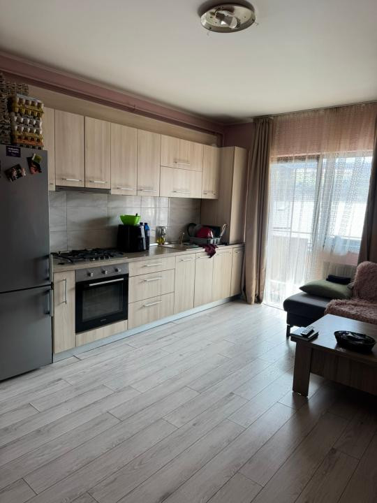 Apartament 3 camere zona Stejarului