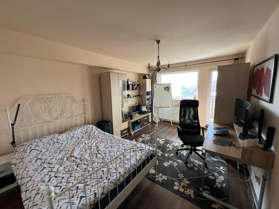 Vand apartament 2 camere , decomandate Cartier Marasti, 187.000 euro