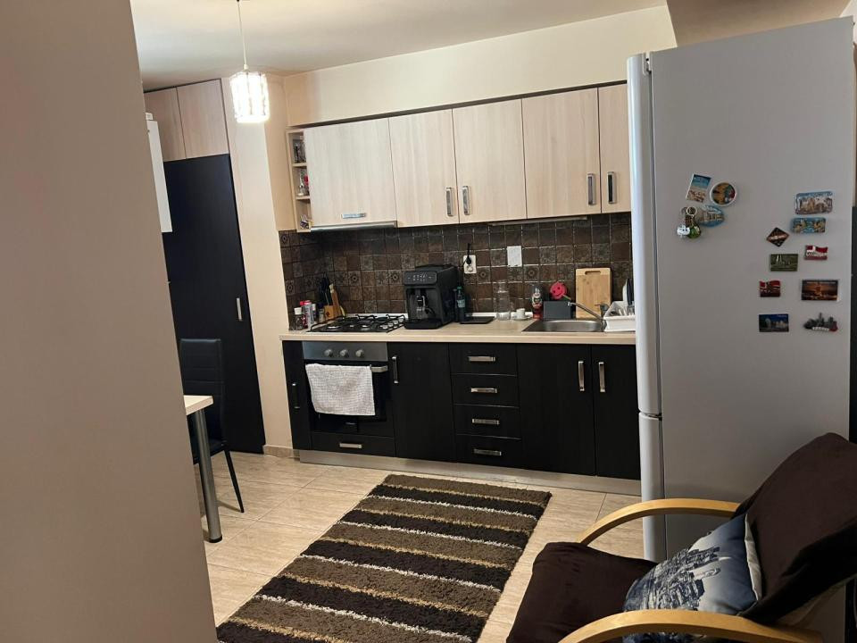 Vand apartament 2 camere , decomandate Cartier Marasti, 187.000 euro