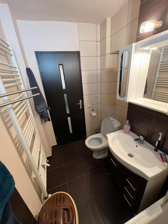 Vand apartament 2 camere , decomandate Cartier Marasti, 187.000 euro