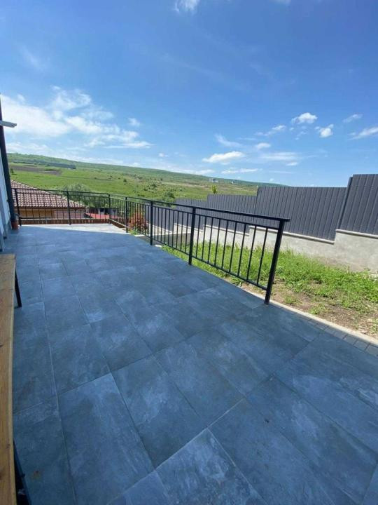 Duplex de închiriat, Iris, parțial mobilat 