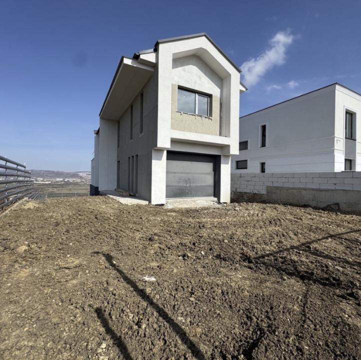 Casă modernă de vânzare pe strada Soporului – confort, eficiență și tehnologie 