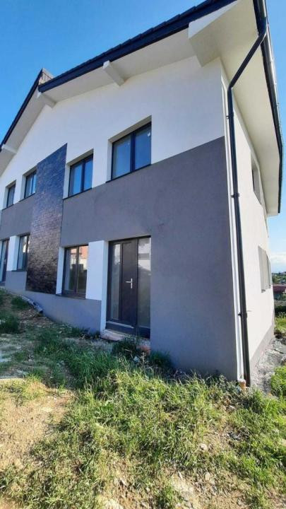 Unitate locativă duplex Cluj-Napoca, zona Auchan Iris, Panorama deosebita