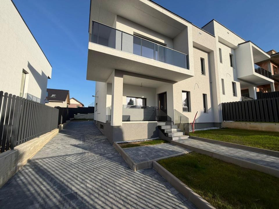 Duplex de vânzare în Dezmir, lângă pădure – liniște, spațiu și confort